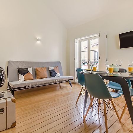 Design Apartment In Typical Alfama Lisbon Exterior photo