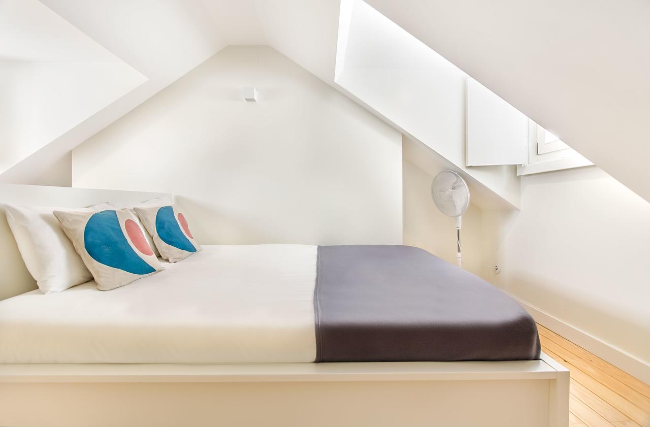 Design Apartment In Typical Alfama Lisbon Exterior photo