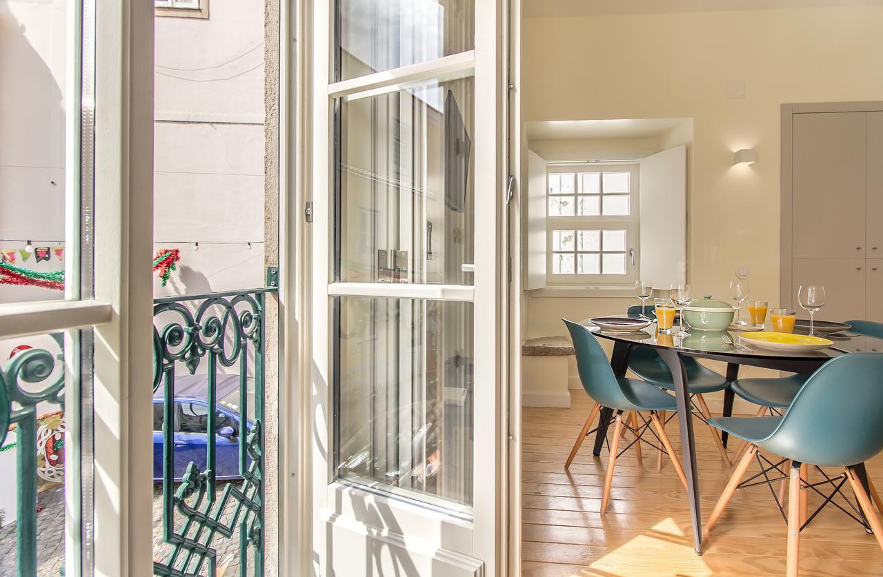 Design Apartment In Typical Alfama Lisbon Exterior photo