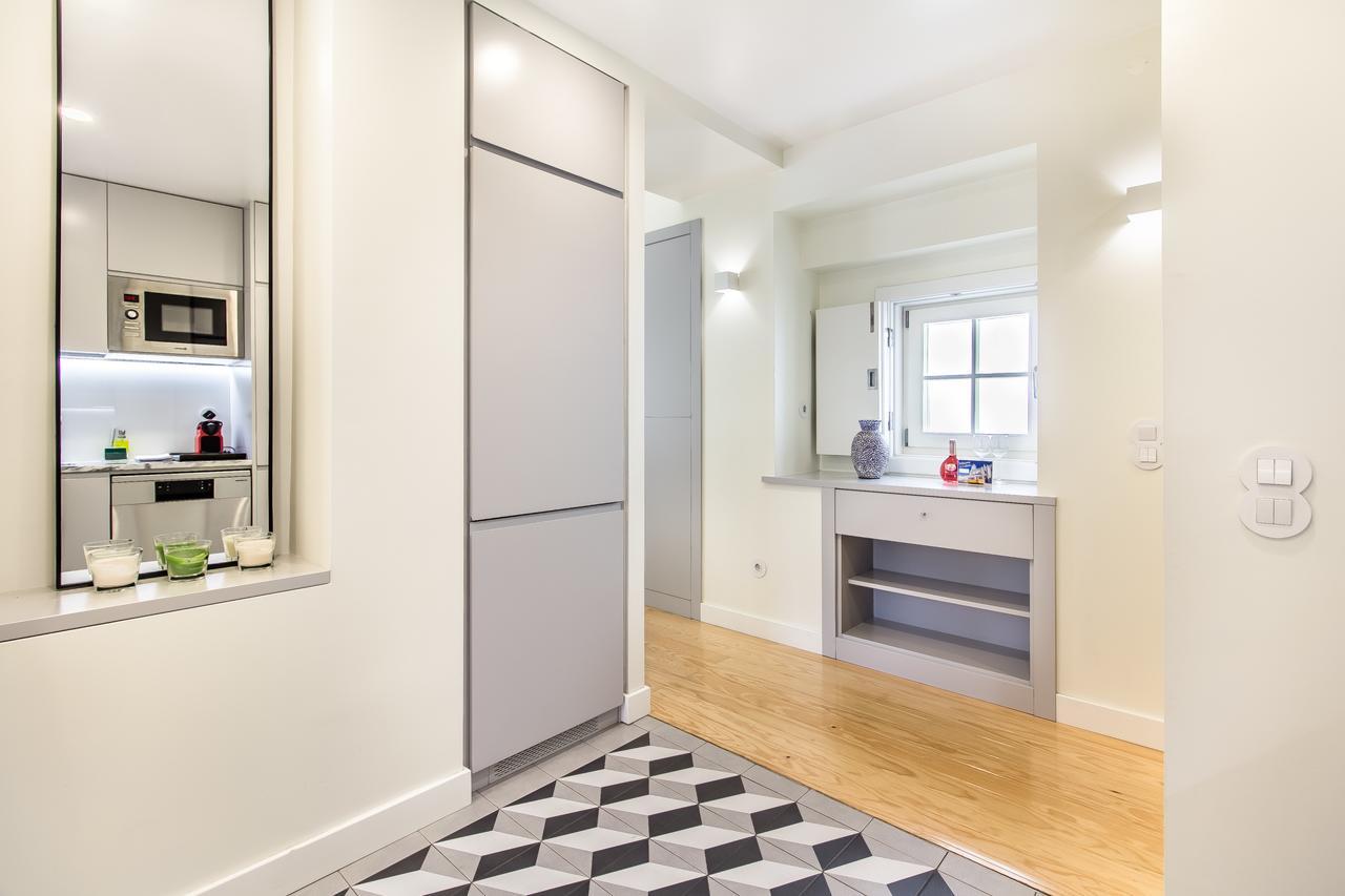 Design Apartment In Typical Alfama Lisbon Exterior photo