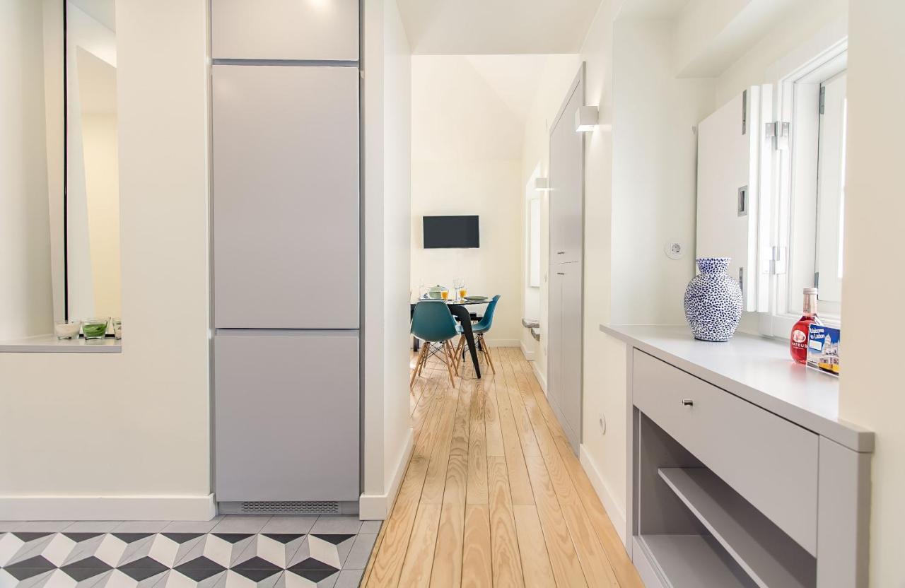 Design Apartment In Typical Alfama Lisbon Exterior photo
