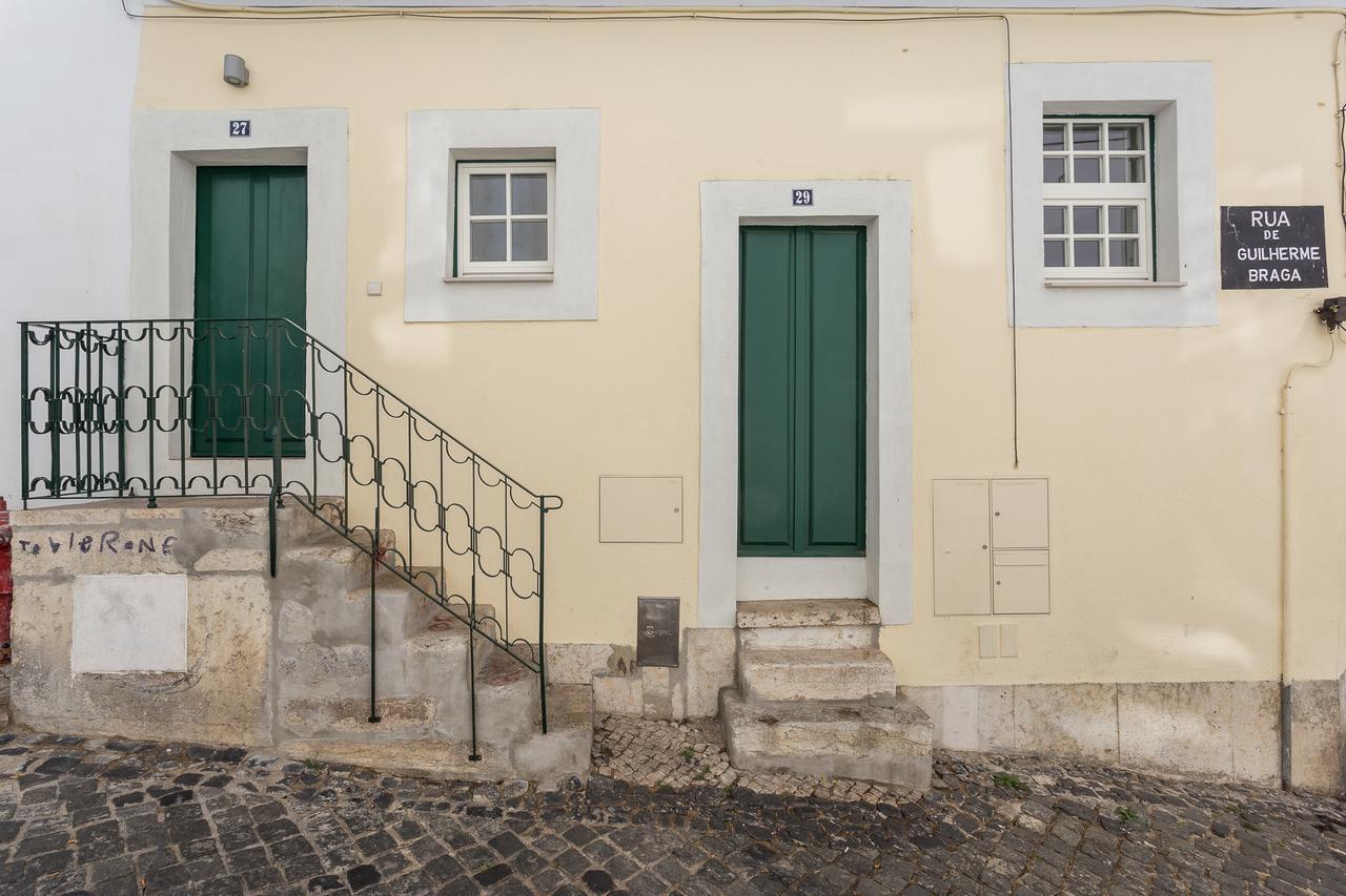 Design Apartment In Typical Alfama Lisbon Exterior photo