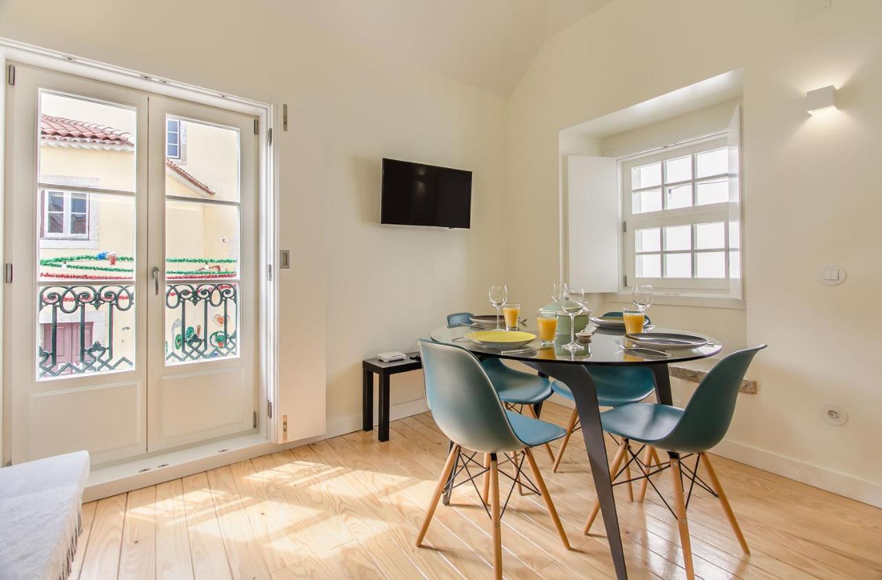Design Apartment In Typical Alfama Lisbon Exterior photo